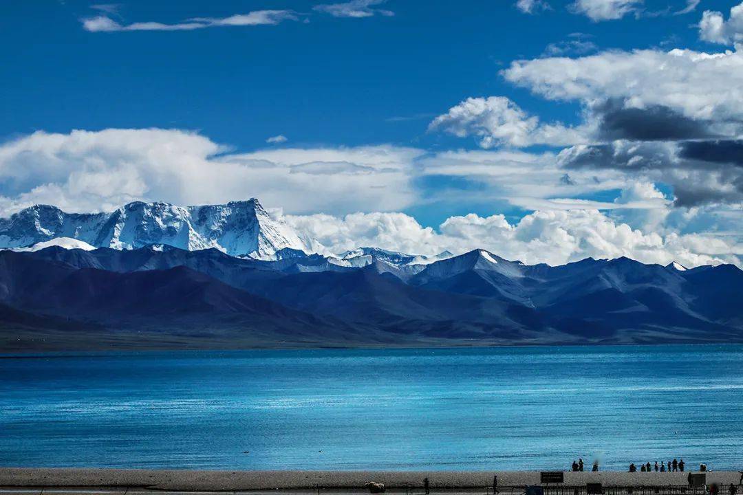 西藏，文化、发展与挑战的探索之旅